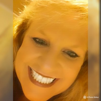 Profile Picture of Julie Holloway (@JulieHoll352587) on Twitter