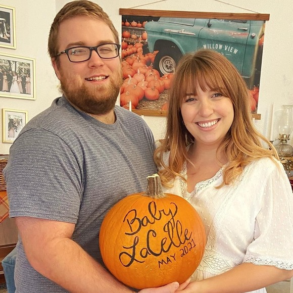 Profile Picture of Lauren Bryce (@laurenkenzieb) on Poshmark