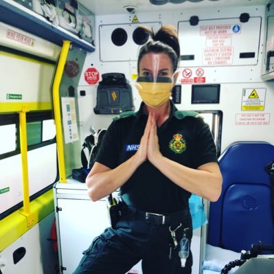 Profile Picture of Alice Whitfield (@paramedicyogini) on Twitter