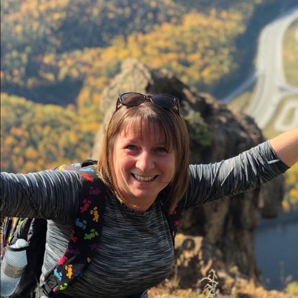 Profile Picture of Tammy Benoite (@tammybenoite) on Poshmark