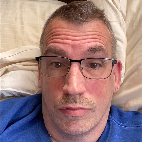 Profile Picture of Daniel Deronde (@daniel_deronde) on Poshmark