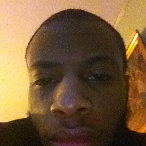 Profile Picture of Joshua Jones (@prymetyme2103) on Poshmark