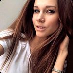 Profile Picture of 💛 CLAUDIA BLEVINS 💛 (@whitney_acosta_33153282) on Instagram