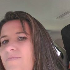 Profile Picture of Crystal Finnertyon Twitter