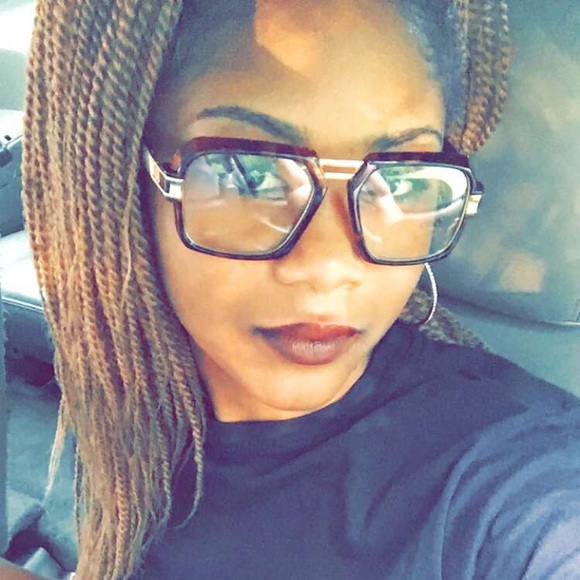 Profile Picture of Carribbean Keitt (@carribbeankt) on Poshmark