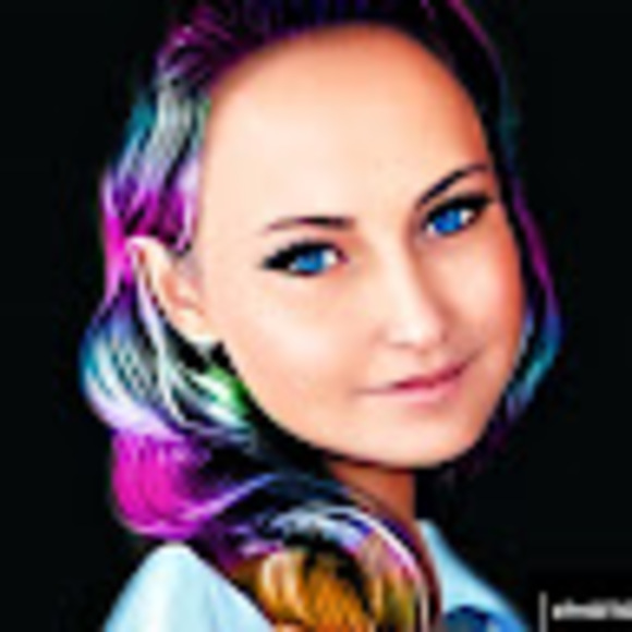 Profile Picture of Kelly Mccowin (@kelly_mccowin) on Poshmark