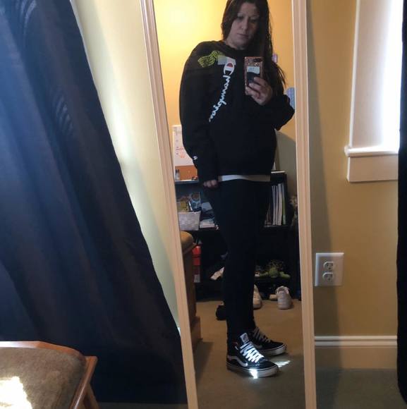 Profile Picture of Lisa Carroll (@lisacarroll552) on Poshmark