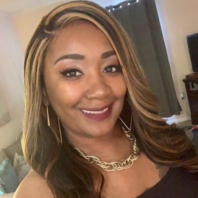 Profile Picture of LaShonda Brown Williams (@BrownHollins) on Twitter