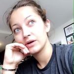 Profile Picture of Darry Lorrina (@darry_lorrina) on Instagram
