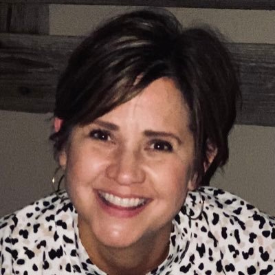 Profile Picture of Jennifer Larson (@jelarsn1) on Twitter