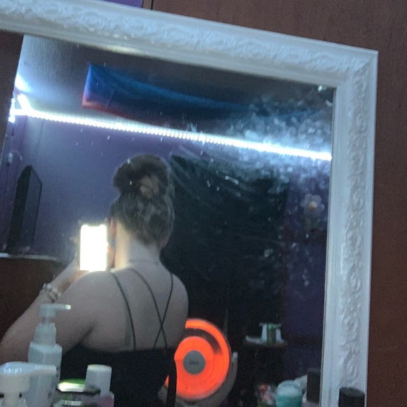 Profile Picture of Carolynn Bartlett (@pr3ttyluhgirl) on Poshmark