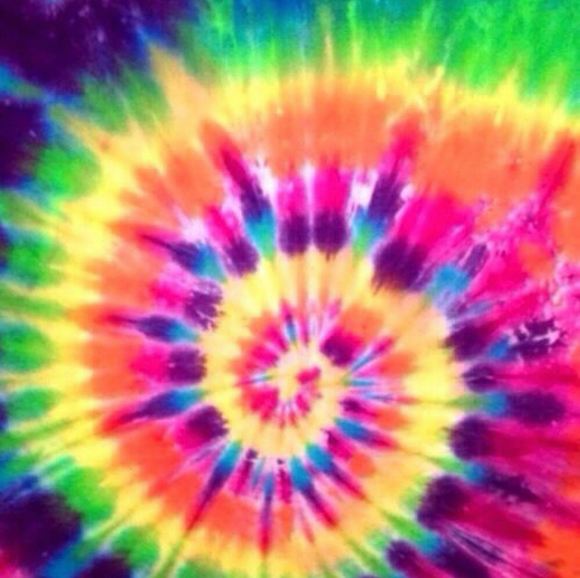 Profile Picture of Tay Bonsor (@taybonsor) on Poshmark