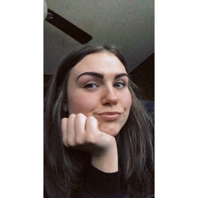 Profile Picture of Leah∞ (@LeaahSharp) on Twitter