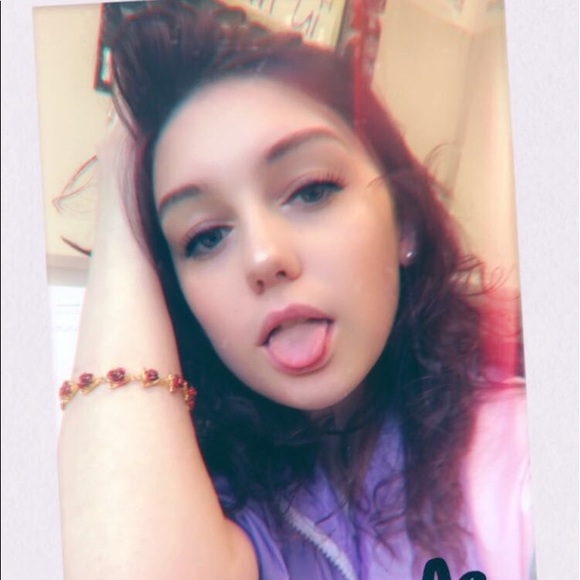 Trinity Stephens - Poshmark Profile Picture of Trinity Stephens (@trinxo604) on Poshmark