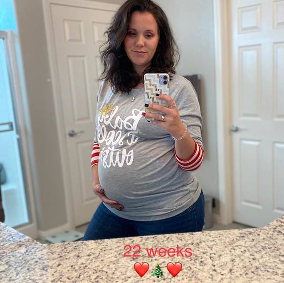 Profile Picture of Karissa Myshak (@momofjuls08) on Poshmark