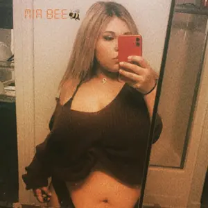 Profile Picture of Mia Verganza (@miabee1817) on Tiktok