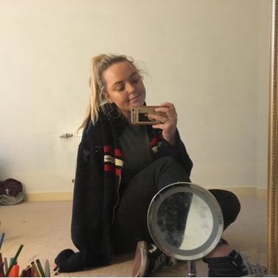 Profile Picture of Kate McAteer (@KatieeMcAteer) on Twitter