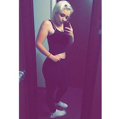 Profile Picture of Larissa Jones (@joneslarissa_) on Twitter