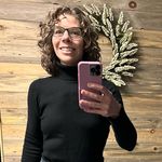 Profile Picture of Danielle Dawson (@danielle_loves_books_) on Instagram