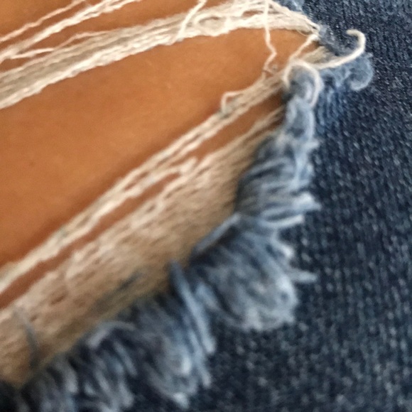 Profile Picture of Ssara Kwiatkowski (@ssara_k) on Poshmark