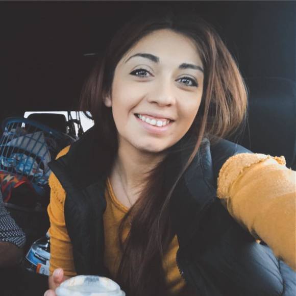 Shelbycash Cuny - Poshmark Profile Picture of Shelbycash Cuny (@shelbycashcuny) on Poshmark