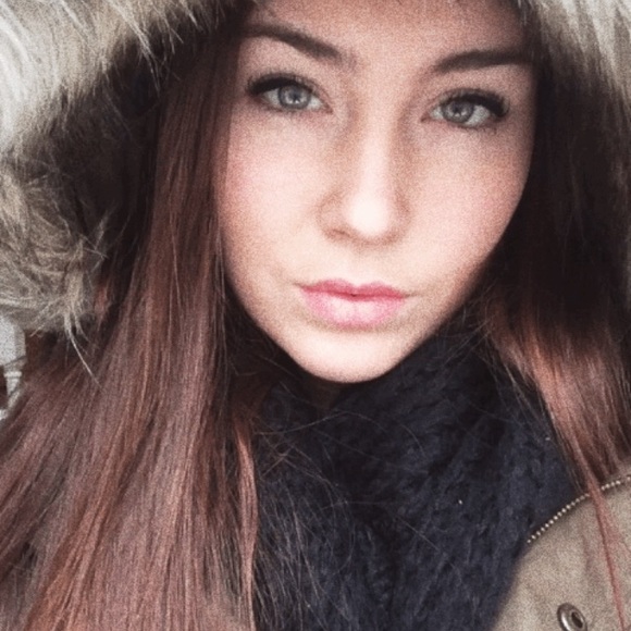 Profile Picture of Martyna Zukowska (@marzuk24) on Poshmark