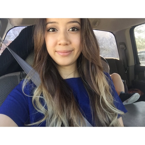 Profile Picture of Dalynae Chung (@duhleannuh) on Poshmark