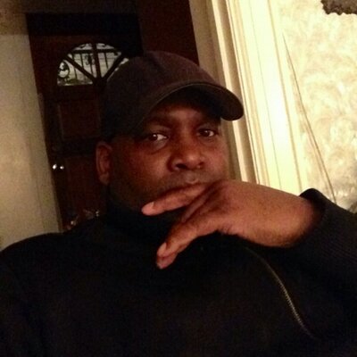 Profile Picture of Frank Manning (@vybeme2_frank) on Twitter