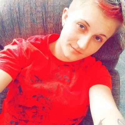 Profile Picture of Tiffany Houck (@46c6e6df9b9d46b) on Twitter