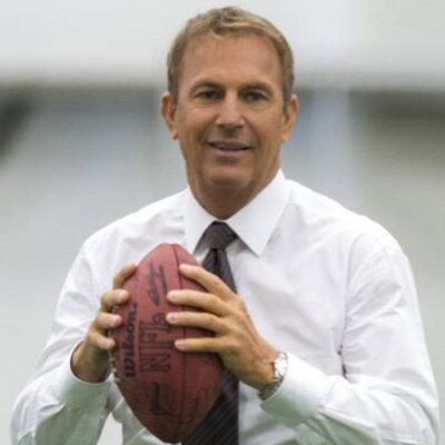 Profile Picture of Sonny Weaver Jr. (@SonnyWeaverJr) on Twitter