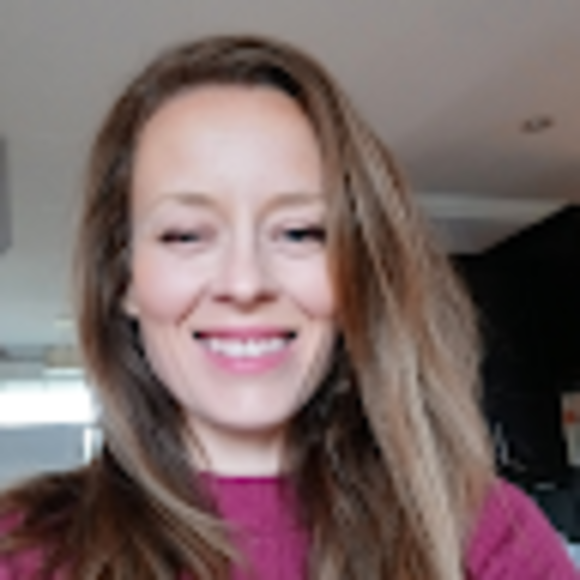 Profile Picture of Jillian Drover (@clothesforme107) on Poshmark