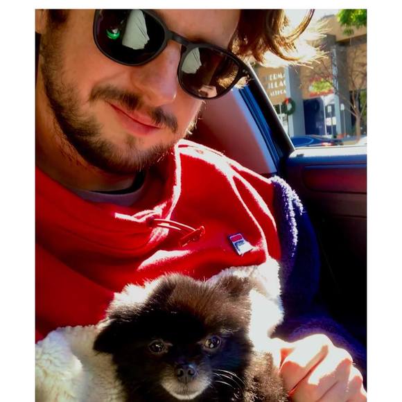 Profile Picture of Zac Carness (@trashpanda_bear) on Poshmark