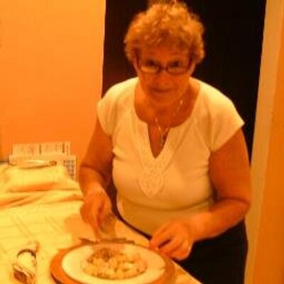 Profile Picture of Donna In The Kitchen (@DonnaInTheKitch) on Twitter