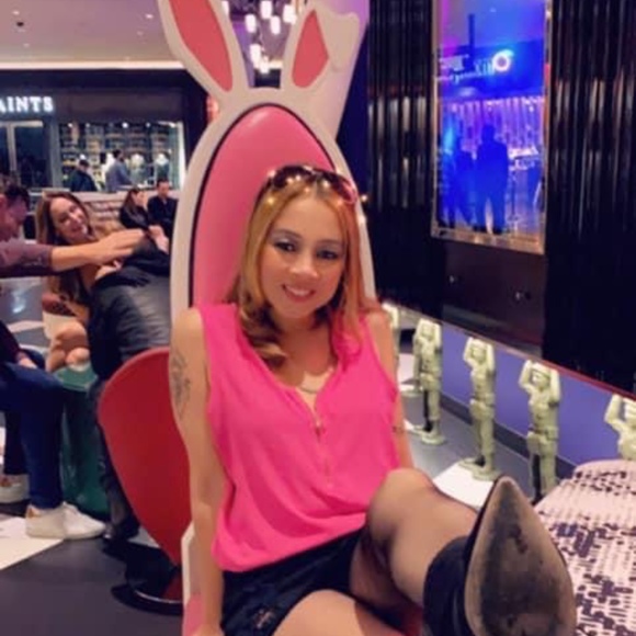 Profile Picture of Camelle Church (@camille_blue) on Poshmark