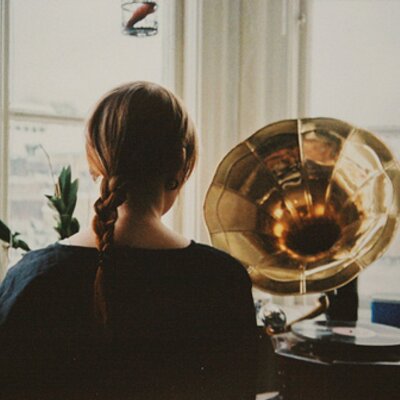 Profile Picture of Mandy Brookes (@mandy_brookes) on Twitter