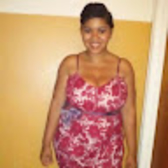 Profile Picture of Joy Jefferson (@joyjefferson191) on Poshmark