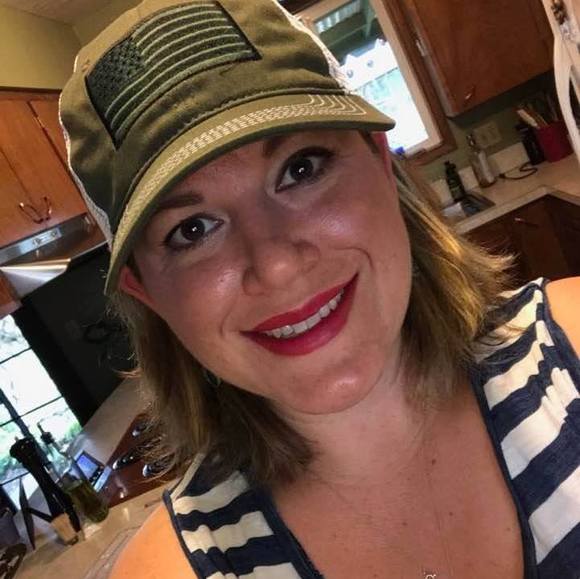 Profile Picture of Bethany Siegenthaler (@bsiegenthaler) on Poshmark