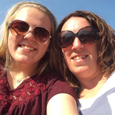 Profile Picture of Catherine (@CatherineMari29) on Twitter