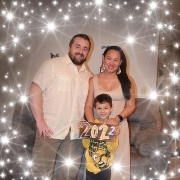 Profile Picture of Gienah Eskow (@khirlygee) on Poshmark