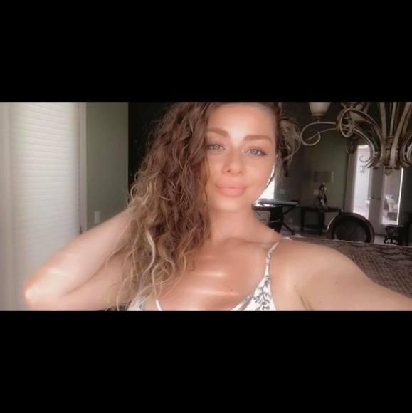 Profile Picture of Nina Dropp (@ninadropp) on Poshmark