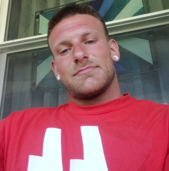 Profile Picture of John Johansen (@jjohansen234) on Poshmark