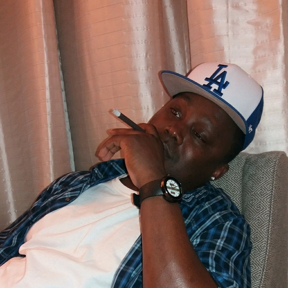 Profile Picture of Phyllip Becoats (@pbecoats1973) on Poshmark