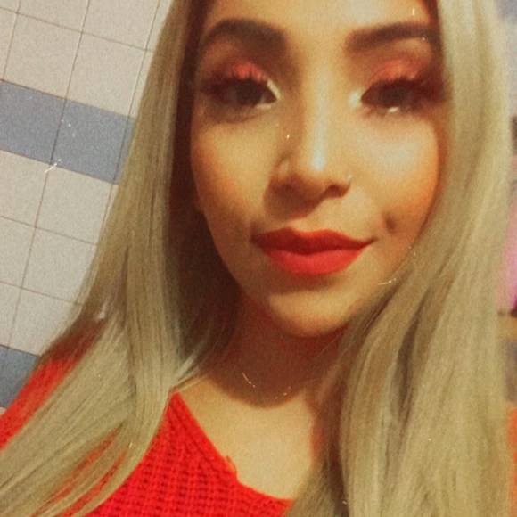 Profile Picture of Gonzalez Nancy (@lapinke) on Poshmark