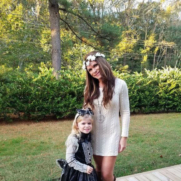 Profile Picture of Jennifer Benson (@adia61382) on Poshmark
