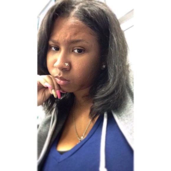 Profile Picture of La shawna Shields (@prettypenny__) on Poshmark