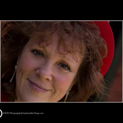 Profile Picture of Sue Cash (@Sue899) on Twitter