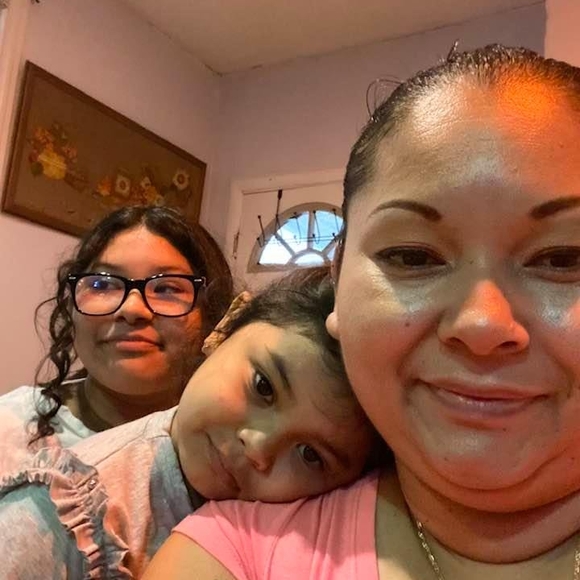 Griselda Portillo - Poshmark Profile Picture of Griselda Portillo (@g_portillo) on Poshmark