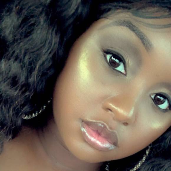 Profile Picture of Brandi Swafford (@brandisw1) on Poshmark