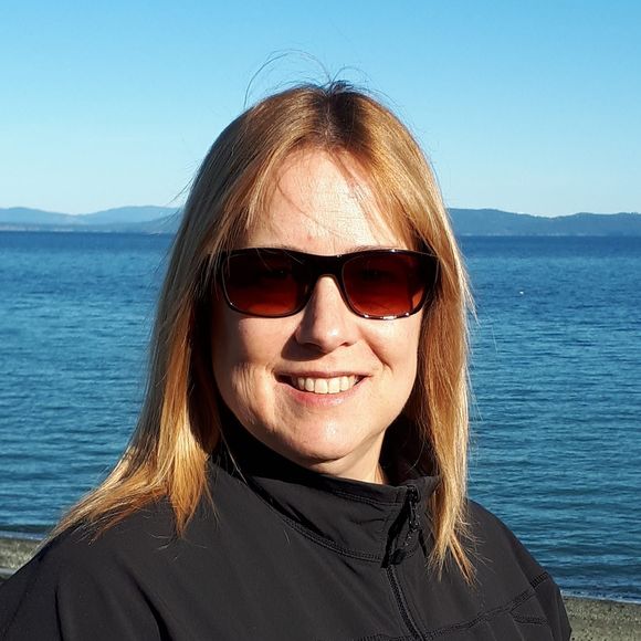 Profile Picture of Trish Colthorpe (@tr74me) on Poshmark
