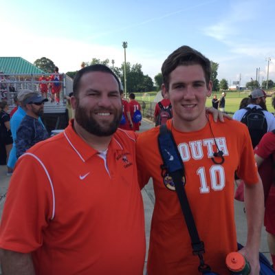 Profile Picture of Nate Nicholas (@JacketNate5) on Twitter